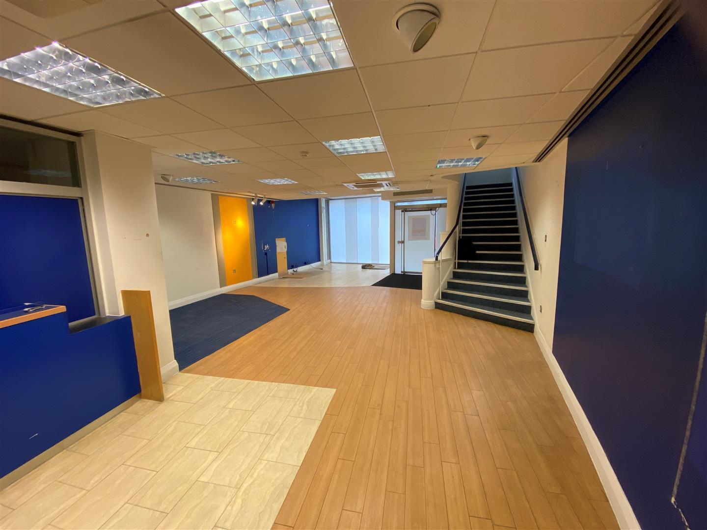 6 South St, Dorchester to rent Interior Photo- Image 1 of 3