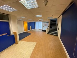 6 South St, Dorchester to rent Interior Photo- Image 1 of 3