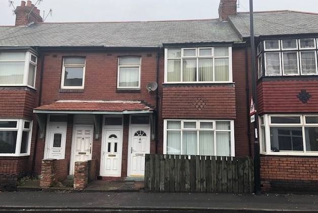 82 Thompson Rd, Sunderland for sale Primary Photo- Image 1 of 1