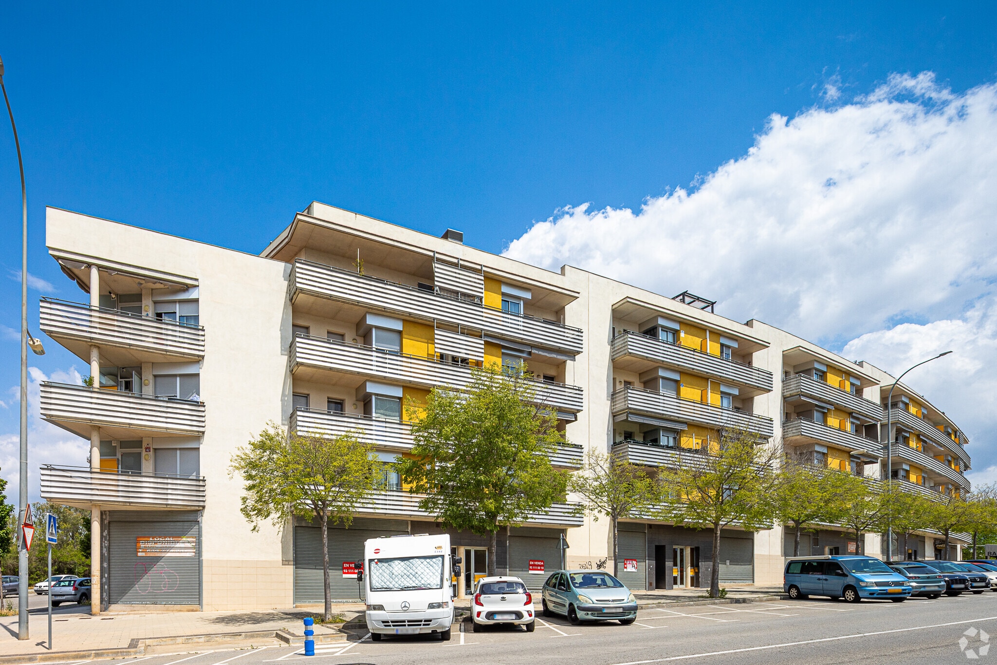 Avinguda d'Europa, 1, Montcada i Reixac, Barcelona for sale Primary Photo- Image 1 of 1