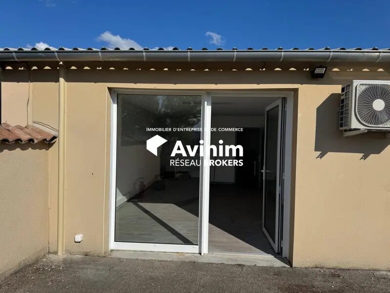 Location Bureaux 30 m² - Photo 1