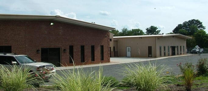 Light Industrial in Amherst, VA for sale - Primary Photo - Image 1 of 1