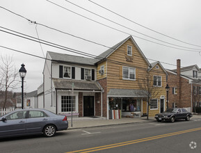 116-118 E Main St, Port Jefferson, NY for sale Primary Photo- Image 1 of 1