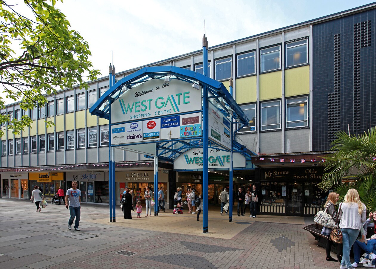 Queensway, Stevenage, SG1 1QR UK