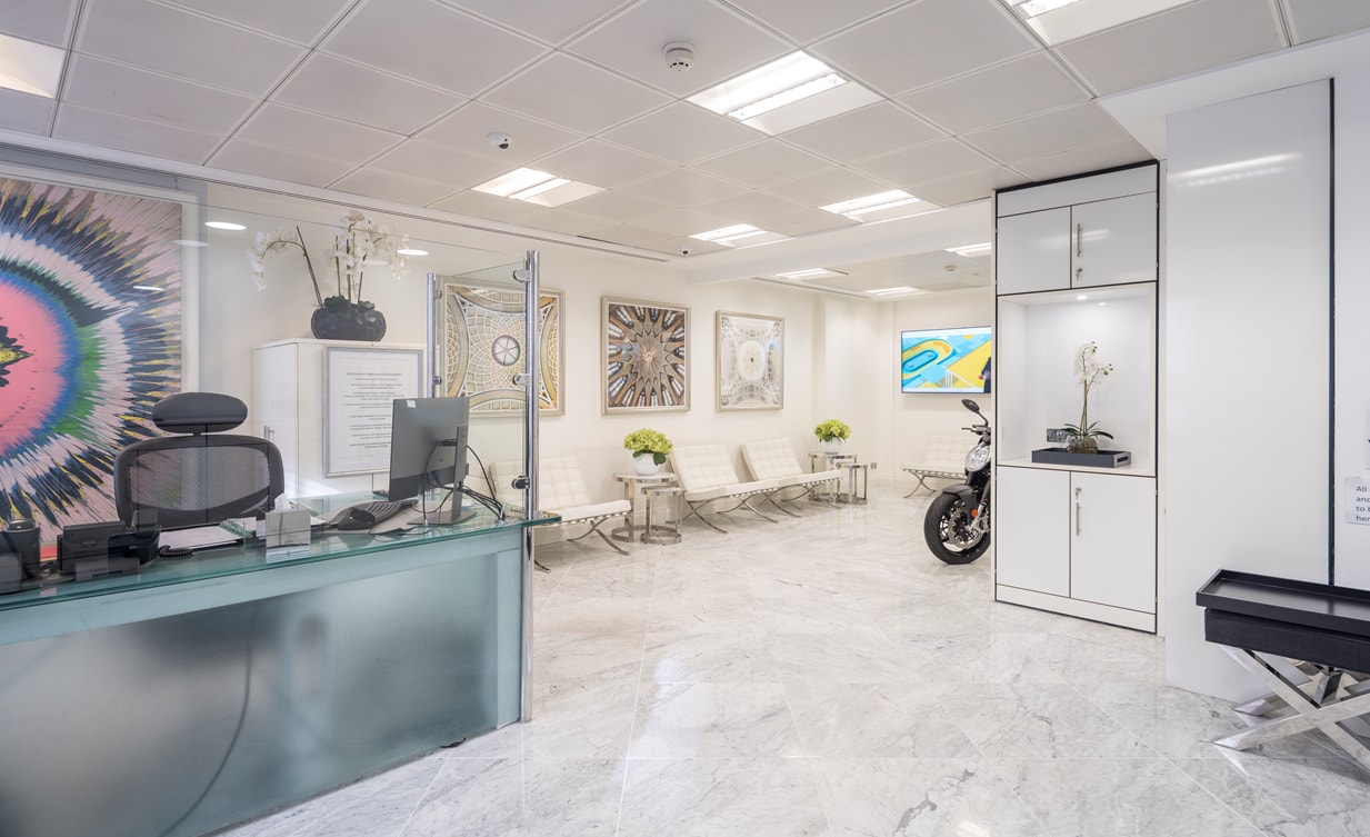 59-60 Grosvenor St, London to rent Interior Photo- Image 1 of 6