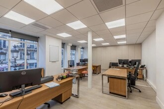 Co-working Space in Paris to rent Interior Photo- Image 2 of 7