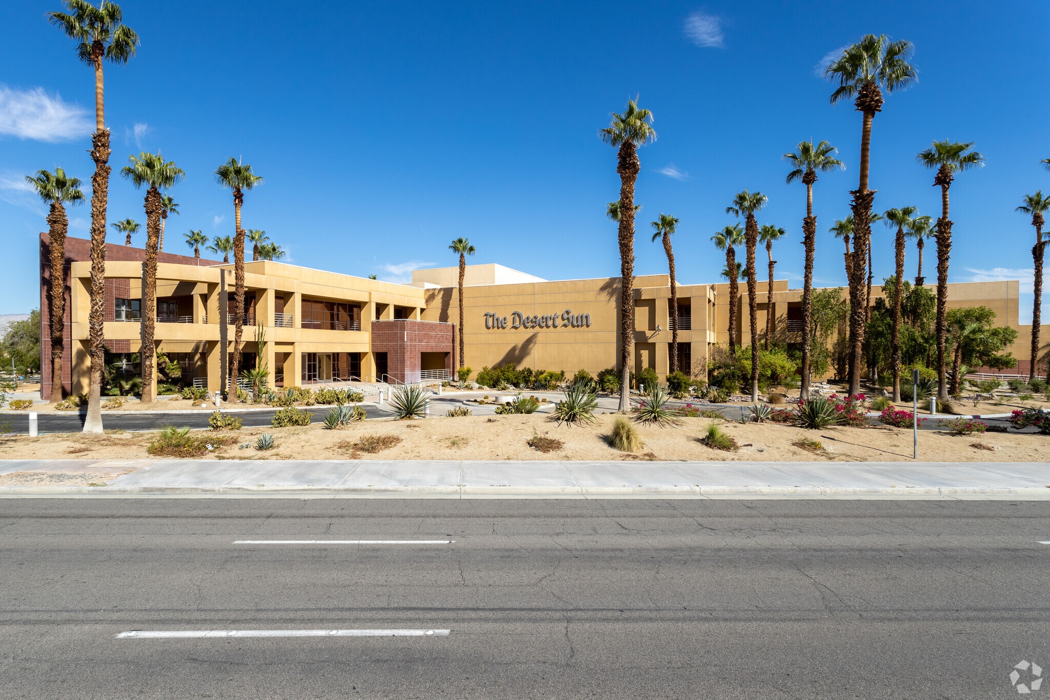 750 N Gene Autry Trl, Palm Springs, CA for sale Building Photo- Image 1 of 19