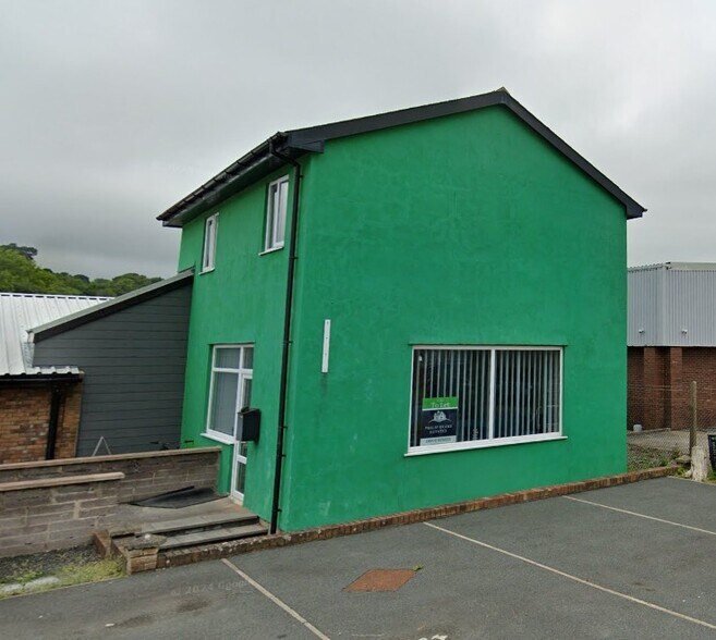 Glan Yr Afon Industrial Estate, Aberystwyth to rent - Primary Photo - Image 1 of 5