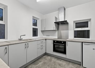 42-66 Fitzwilliam St, Belfast to rent Interior Photo- Image 2 of 4