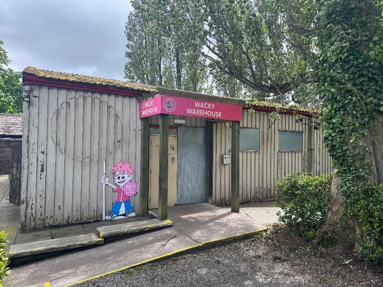 East Lancashire Rd, St Helens for sale - Building Photo - Image 2 of 7