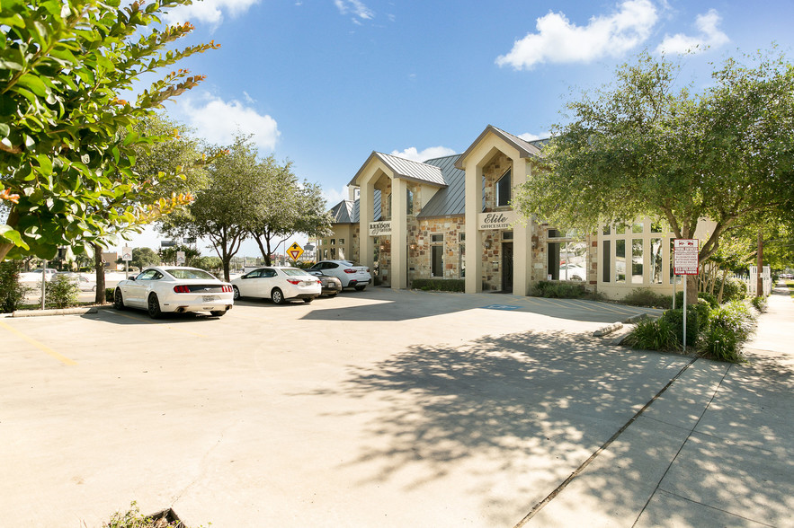 2922 NW Loop 410, San Antonio, TX for sale - Building Photo - Image 2 of 21