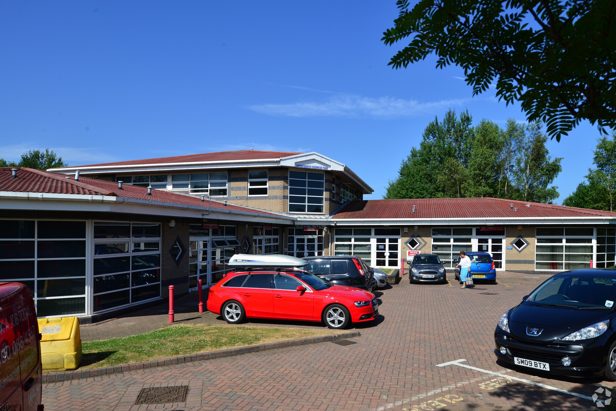 40 Dalhousie Rd, Dalkeith for sale Primary Photo- Image 1 of 1