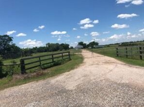 14130 Hughes Rd, Guy, TX for sale Primary Photo- Image 1 of 1