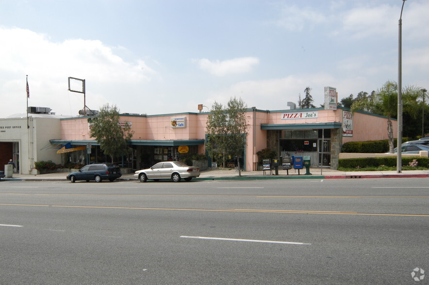 2279-2287 N Lake Ave, Altadena, CA for rent - Primary Photo - Image 1 of 2