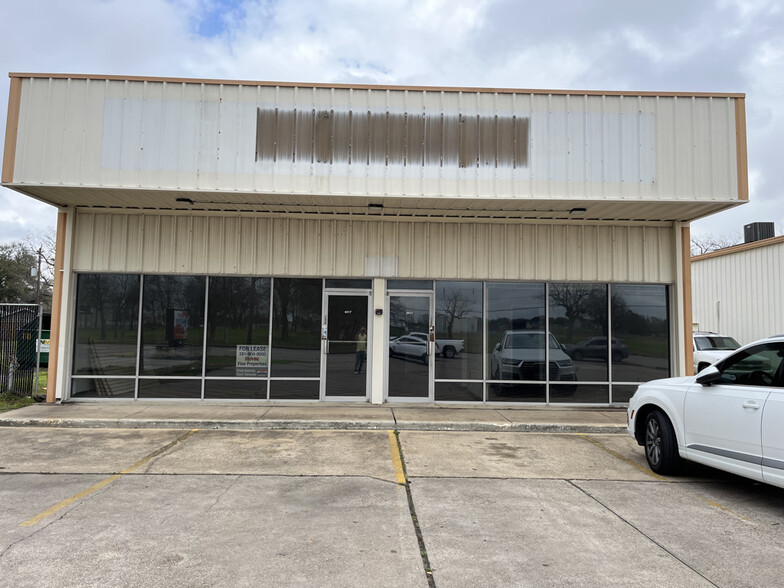 4417 Spencer Hwy, Pasadena, TX for sale - Building Photo - Image 1 of 1