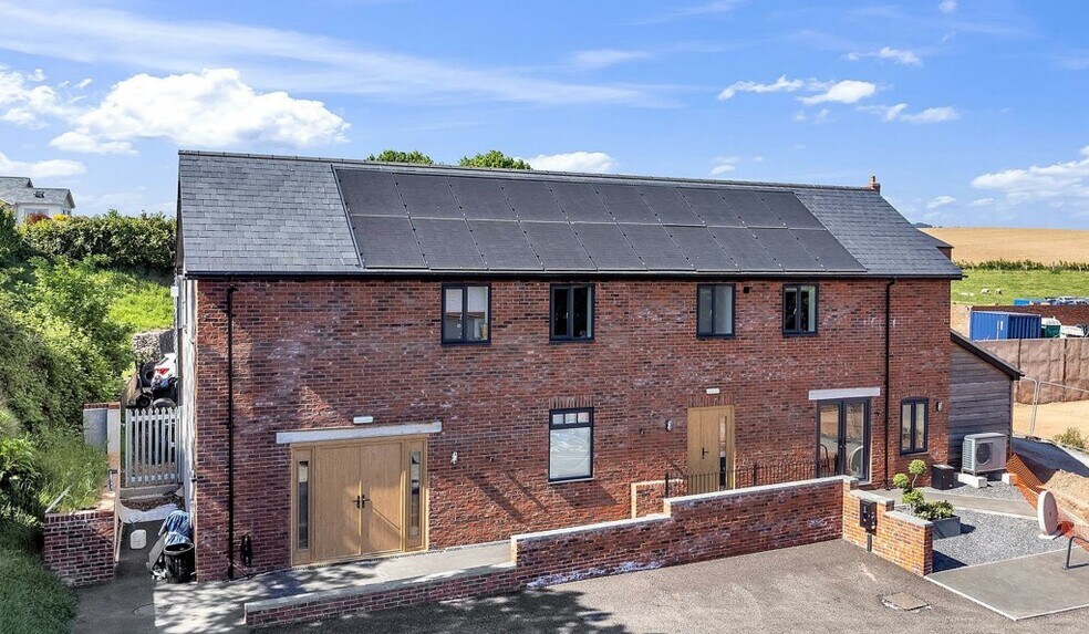 Slade Rise, Honiton for sale - Building Photo - Image 1 of 1