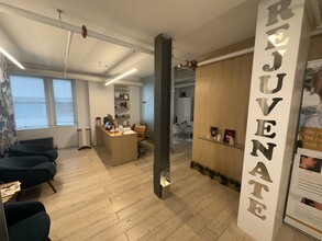 30 E 60th St, New York, NY for rent Building Photo- Image 1 of 12