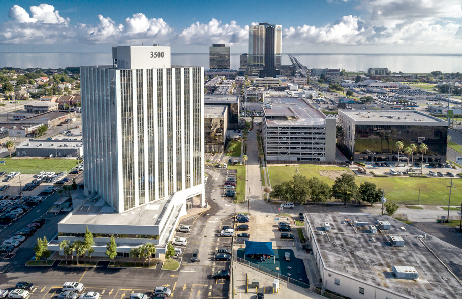 3500 N Causeway Blvd, Metairie, LA for rent - Building Photo - Image 1 of 2