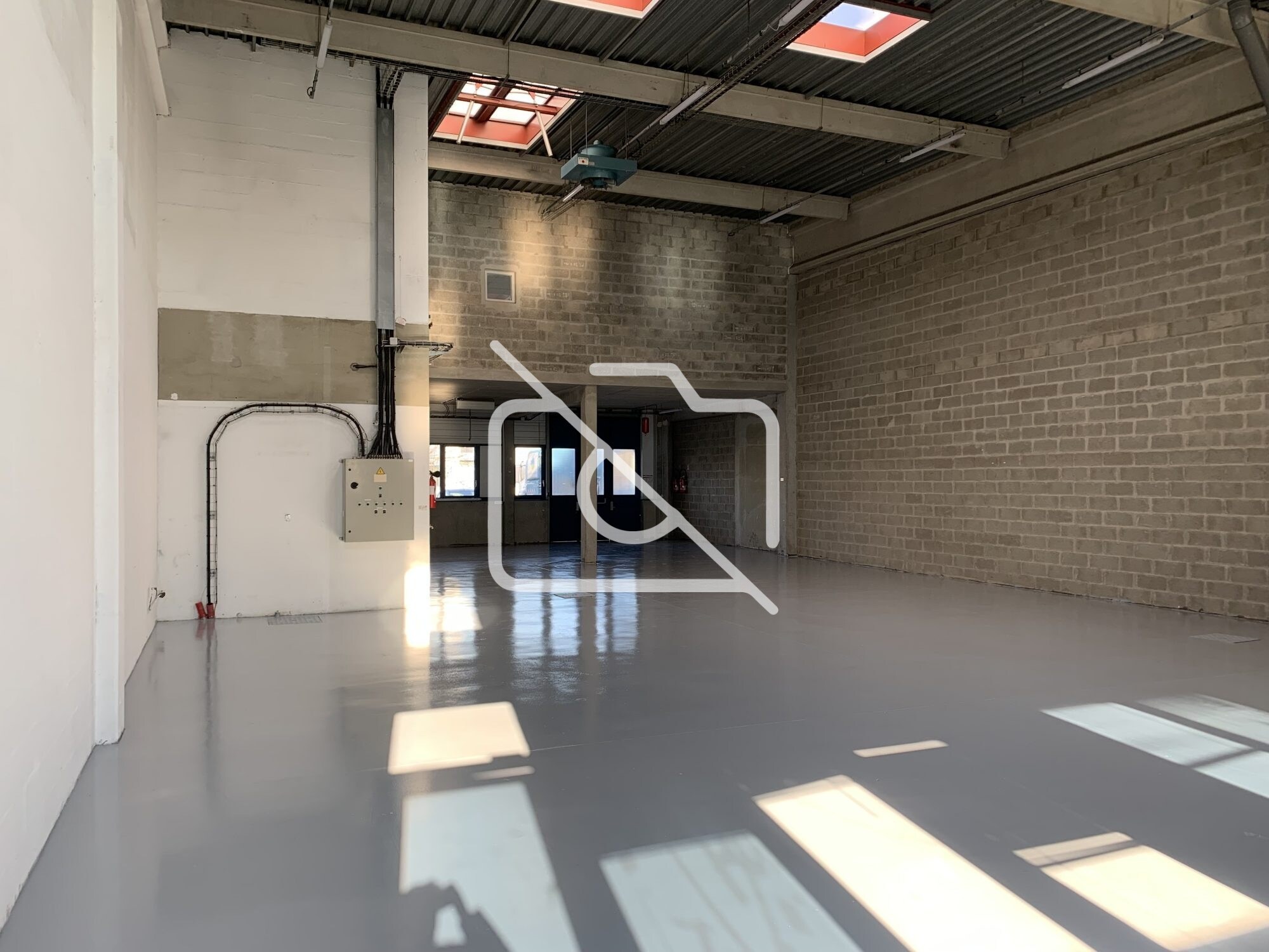 Office in Fresnes to rent Interior Photo- Image 1 of 7