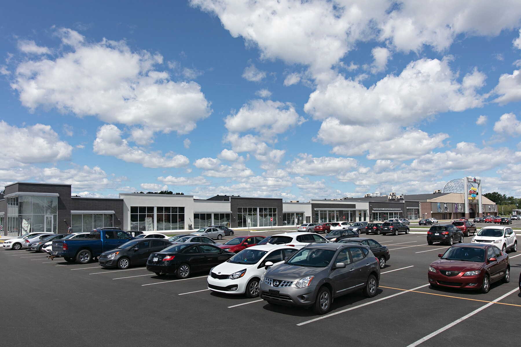 2801 Boul Des Promenades, SainteMartheSurLeLac J0N 1P0 Les