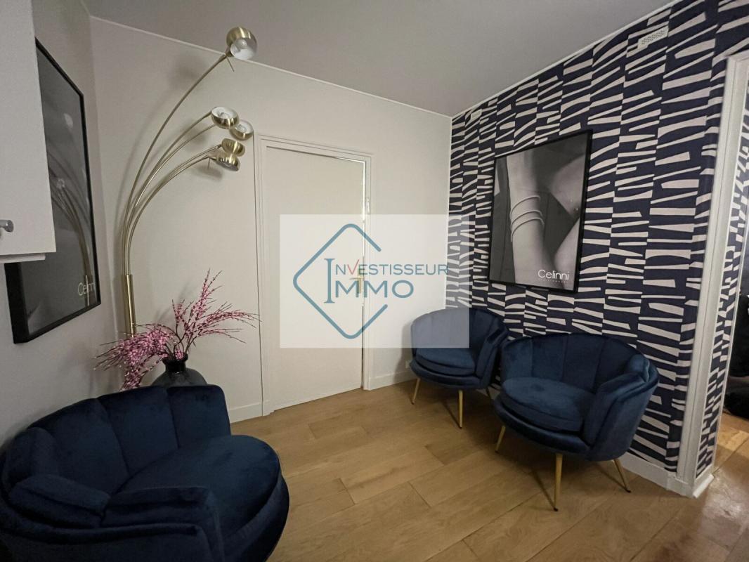 Office in Paris for sale Interior Photo- Image 1 of 8