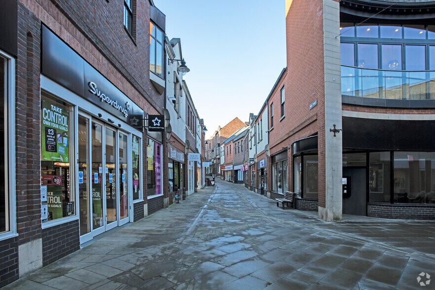 High St, Durham to rent - Building Photo - Image 2 of 3