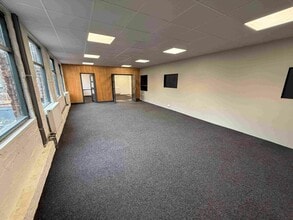 Beaufort Rd, Stoke On Trent to rent Interior Photo- Image 2 of 8