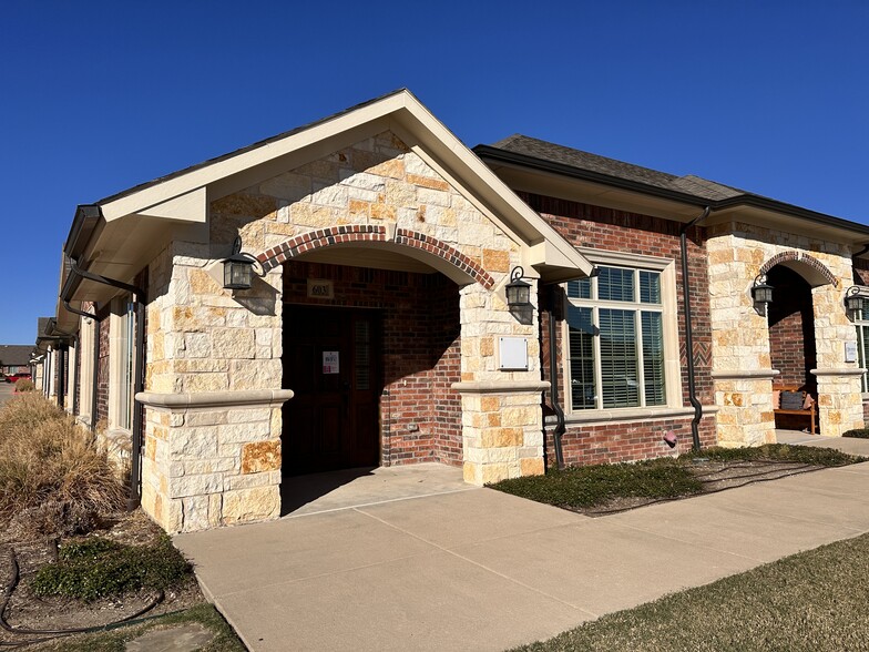 8951 Collin McKinney Pky, McKinney, TX for rent - Primary Photo - Image 1 of 21