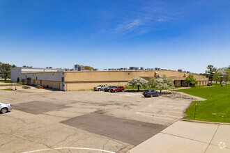 4956 Wayne Rd, Battle Creek, MI for sale Primary Photo- Image 1 of 1