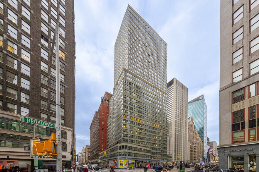 1407 Broadway, New York, NY for rent - Building Photo - Image 1 of 7