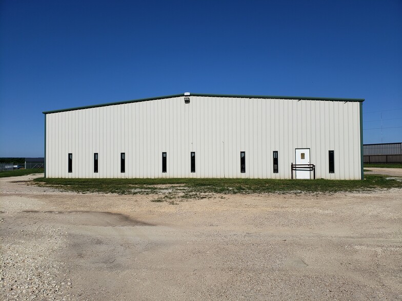 15856 S Interstate 35, Bruceville, TX for sale - Building Photo - Image 1 of 1