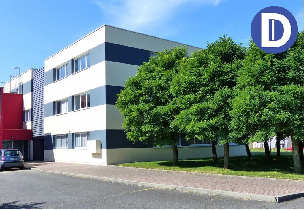 Location Bureaux 200 m² - Photo 1