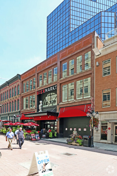 156 Sparks St, Ottawa, ON for rent - Primary Photo - Image 1 of 2