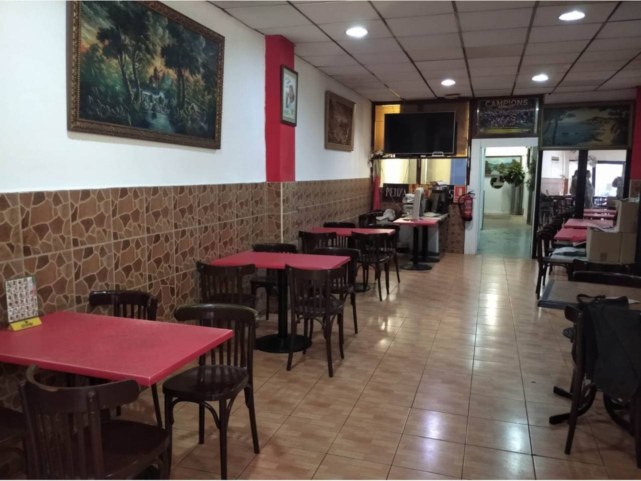 Retail in Barcelona, Barcelona to rent Interior Photo- Image 1 of 4