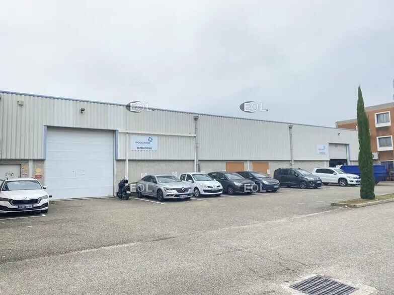 Industrial in Chassieu to rent - Building Photo - Image 2 of 22