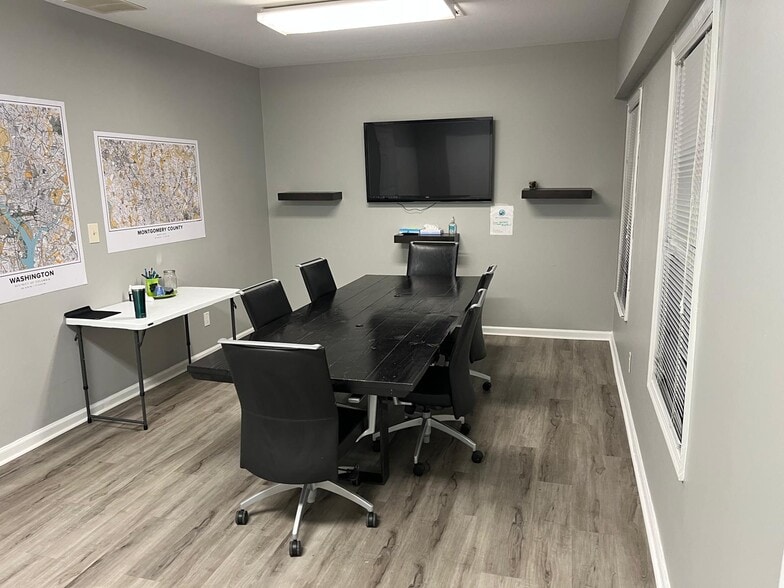 8607-8609 2nd Ave, Silver Spring, MD to rent - Building Photo - Image 3 of 9