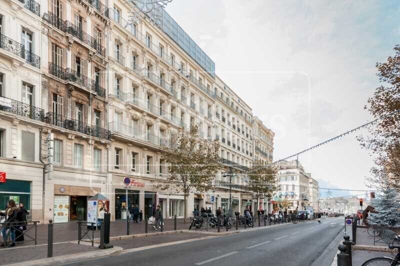 Office in Marseille to rent - Building Photo - Image 1 of 15