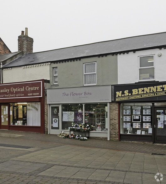 85 Front St, Stanley to rent - Primary Photo - Image 2 of 5