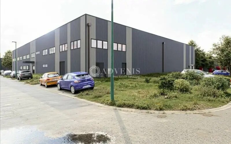 Industrial in Saint-Ouen-l'Aumône to rent Building Photo- Image 1 of 11