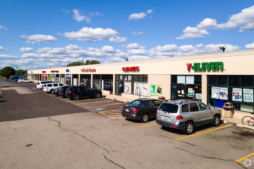 355-399 S Prospect Ave, Bartlett, IL for rent - Building Photo - Image 1 of 13