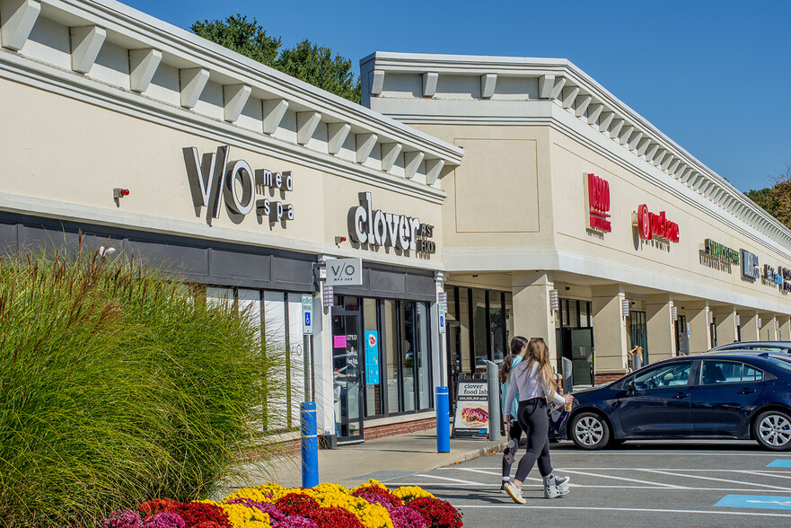 68-84 Mall Rd, Burlington, MA for rent - Building Photo - Image 3 of 8