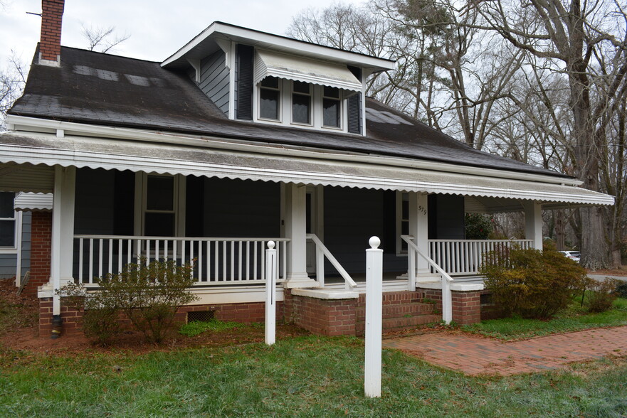 579 West St, Pittsboro, NC for rent - Building Photo - Image 3 of 28