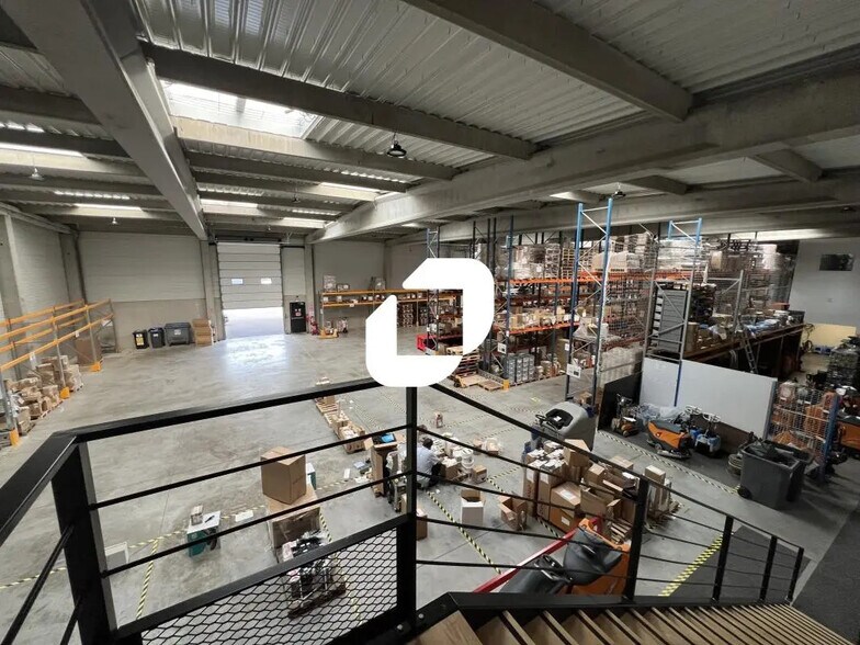 Retail in Lesquin to rent - Building Photo - Image 1 of 14