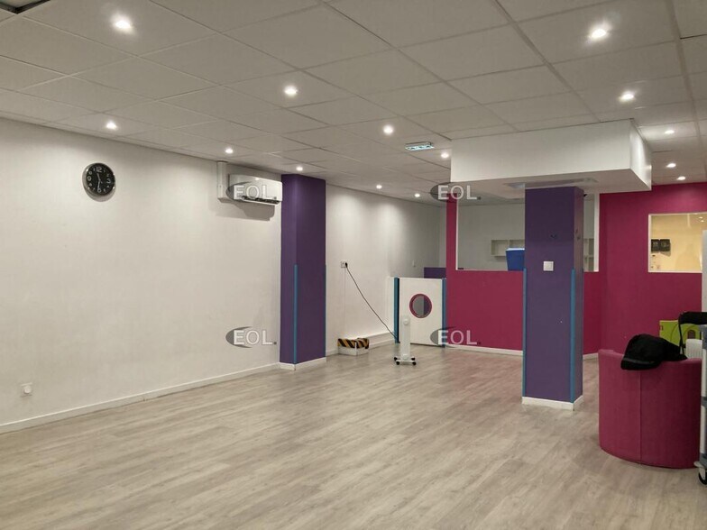 Light Industrial in Saint-Maur-des-Fossés to rent - Building Photo - Image 3 of 11