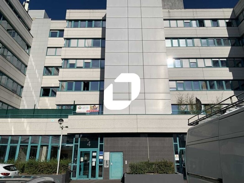 4 Ter Avenue De France, Massy to rent - Building Photo - Image 1 of 12