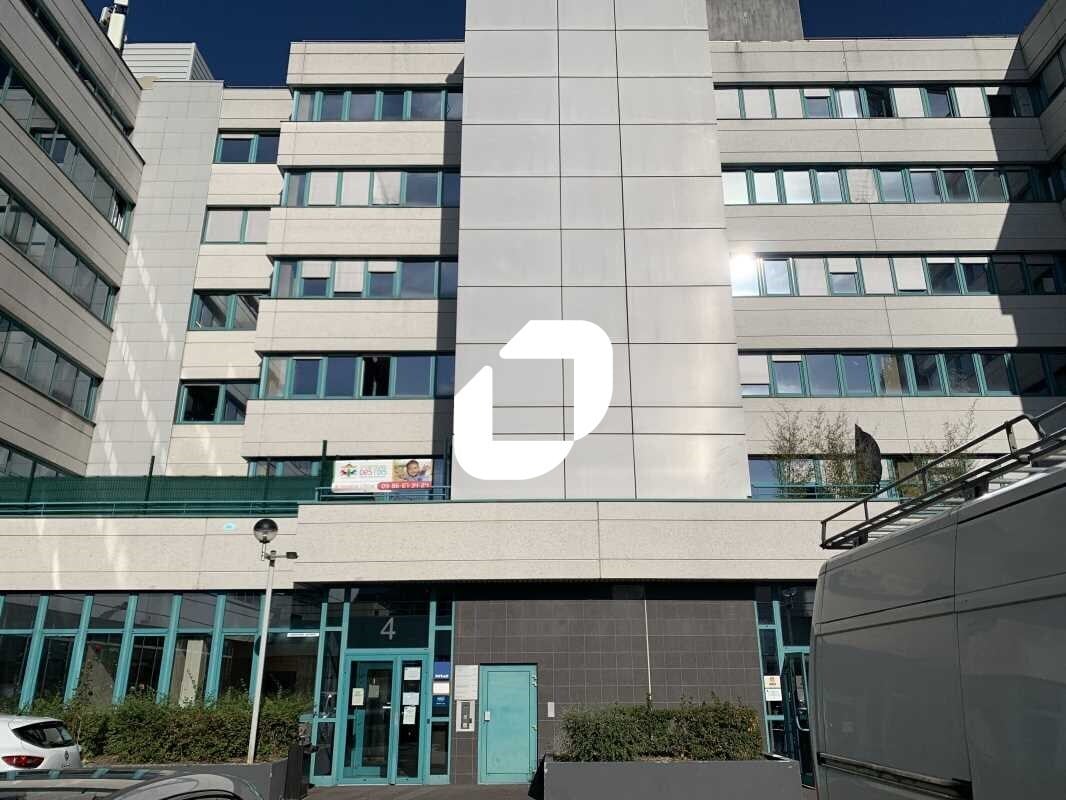 4 Ter Avenue De France, Massy to rent Building Photo- Image 1 of 13