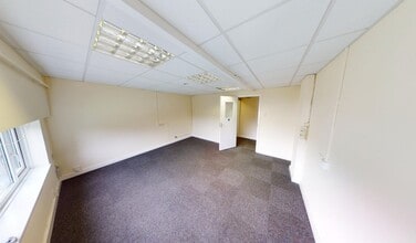 Brogdale Rd, Faversham to rent Interior Photo- Image 1 of 3
