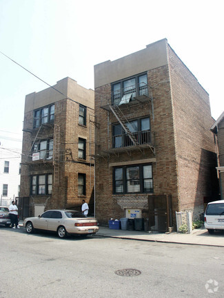 More details for 864 E 221st St, Bronx, NY - Residential for Sale