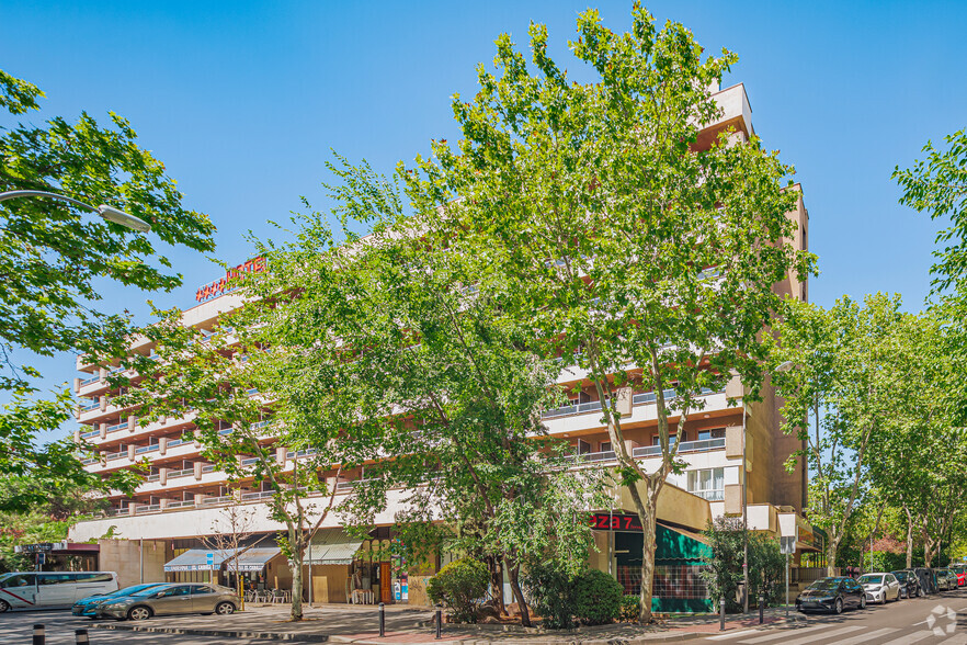 Calle Galeón, 27, Madrid, Madrid for sale - Building Photo - Image 3 of 4