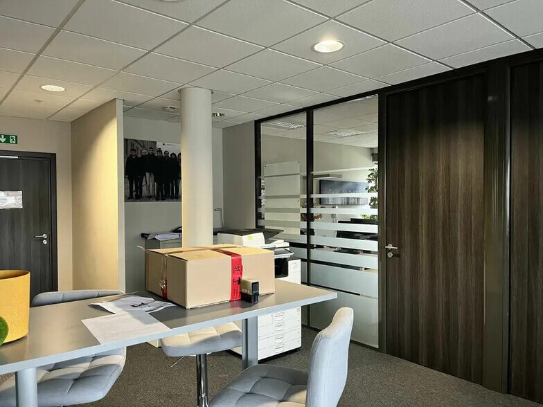 19 Rue Jacobi-Netter, Strasbourg to rent - Interior Photo - Image 3 of 10